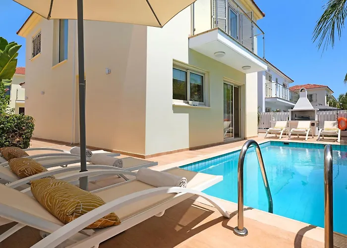 Villa Artemis - 30M From Pernera Beach